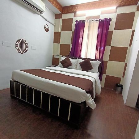 Kalpataru Hometel Bombay Exterior foto
