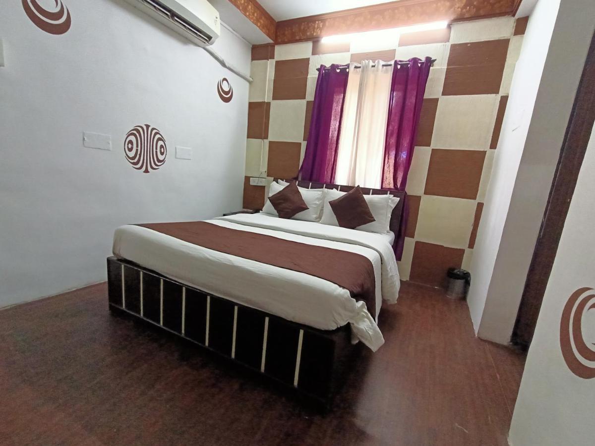 Kalpataru Hometel Bombay Exterior foto