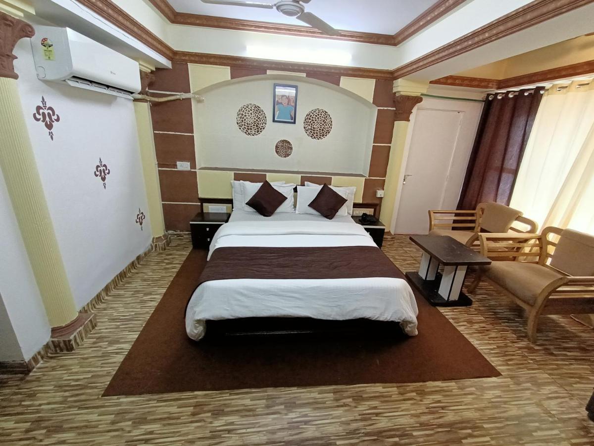 Kalpataru Hometel Bombay Exterior foto